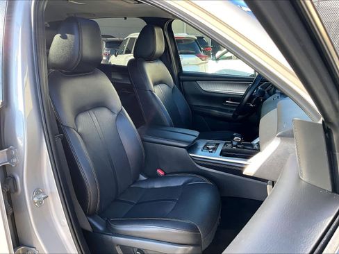 Used 2024 MAZDA CX-90 3.3 Turbo w/ Preferred Plus image 11