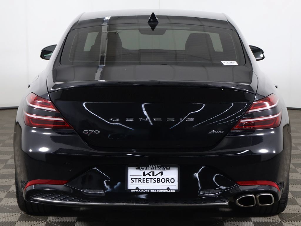 Used 2023 Genesis G70 2.0T AWD/4WD image 12