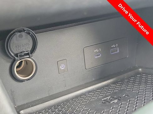 Certified 2025 Nissan Pathfinder SL FWD image 12