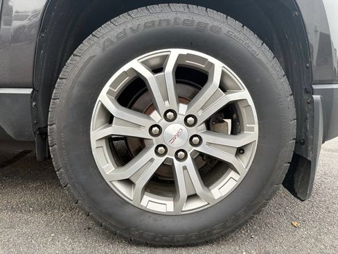 Used 2015 GMC Acadia SLT w/ Technology Package AWD/4WD image 25