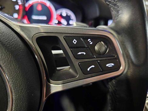 Used 2019 Porsche Cayenne AWD/4WD image 17