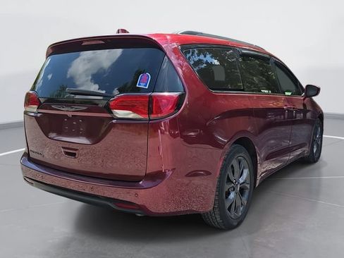 Used 2019 Chrysler Pacifica Touring-L w/ Advanced Safetytec Group FWD image 4