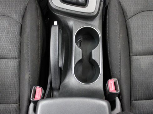 Used 2018 Hyundai Elantra Value Edition FWD image 28