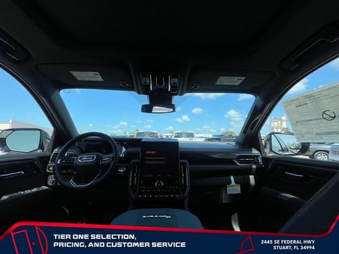 New 2026 GMC Yukon XL AT4 AWD/4WD image 15