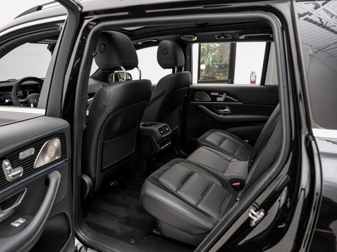 Used 2024 Mercedes-Benz GLS 63 AMG 4MATIC image 41