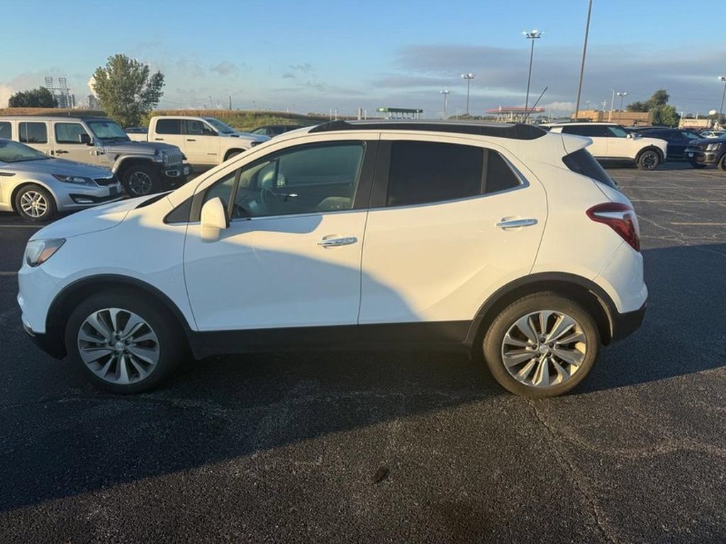 Used 2020 Buick Encore Preferred FWD image 14