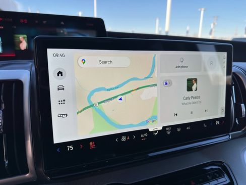 New 2025 Ford Expedition Active image 20