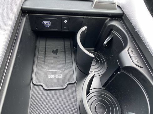 Used 2024 Hyundai Palisade Calligraphy image 18