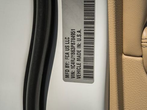 Used 2023 Jeep Grand Cherokee 4WD 4xe w/ Luxury Tech Group II image 45