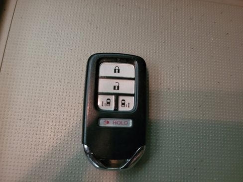 Used 2016 Honda Odyssey EX image 32