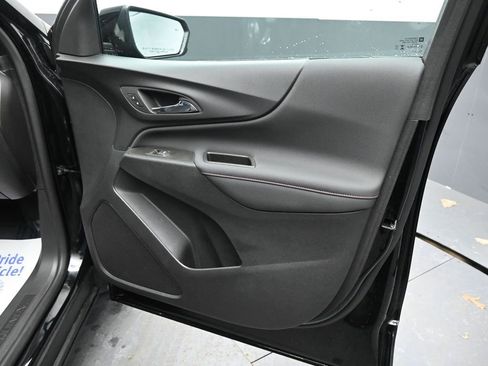 Used 2024 Chevrolet Equinox RS image 19