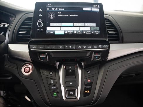 Used 2025 Honda Odyssey EX-L image 14