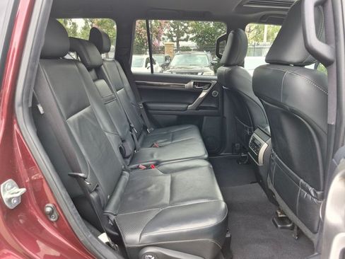 Used 2022 Lexus GX 460 Luxury w/ Off Road Package AWD/4WD image 20