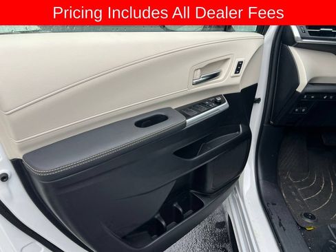 Used 2026 Toyota Sienna Platinum AWD/4WD image 6