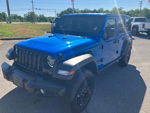 Used 2021 Jeep Wrangler Unlimited Sport AWD/4WD image 3