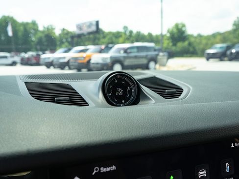 Used 2024 Porsche Cayenne S AWD/4WD image 49