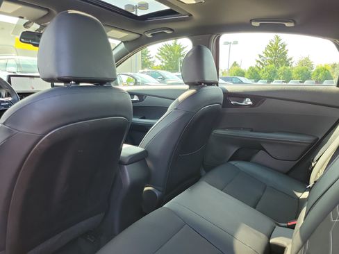 Used 2022 Kia Forte GT-Line w/ GT-Line Premium Package FWD image 14