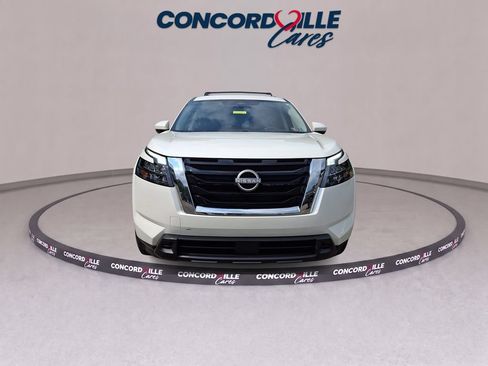 Certified 2024 Nissan Pathfinder SV AWD/4WD image 3