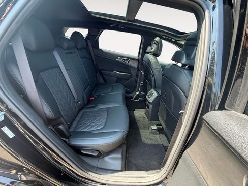 Used 2023 Kia Sportage X-Pro Prestige AWD/4WD image 23