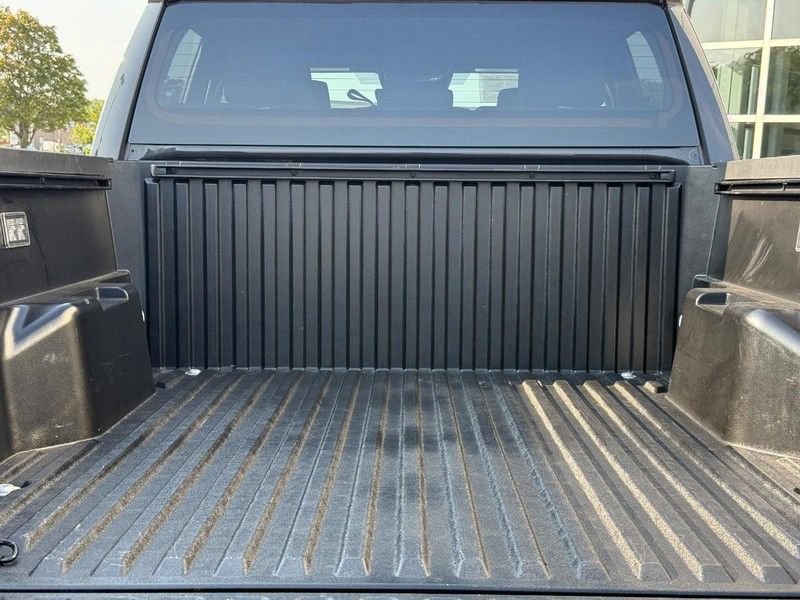 Used 2026 Toyota Tacoma SR5 AWD/4WD image 9