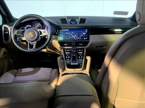 Certified 2023 Porsche Cayenne AWD/4WD image 14