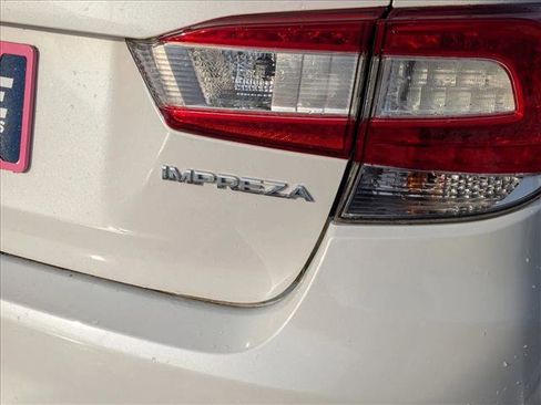 Used 2020 Subaru Impreza 2.0i image 10