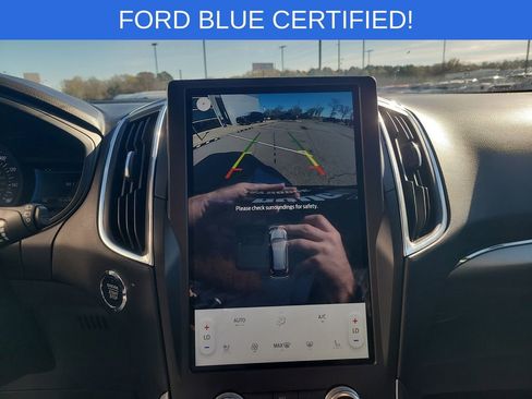 Certified 2024 Ford Edge Titanium image 20