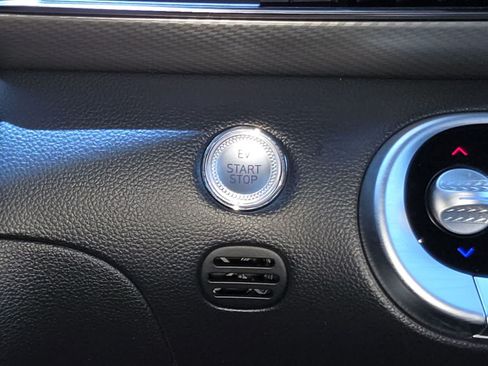 Certified 2025 Genesis GV60 RWD image 24