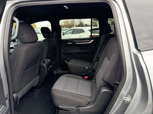 New 2026 GMC Acadia Elevation image 10