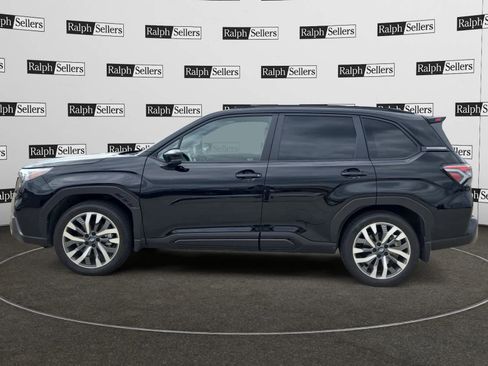 Used 2025 Subaru Forester Touring w/ Popular Package - Touring image 3