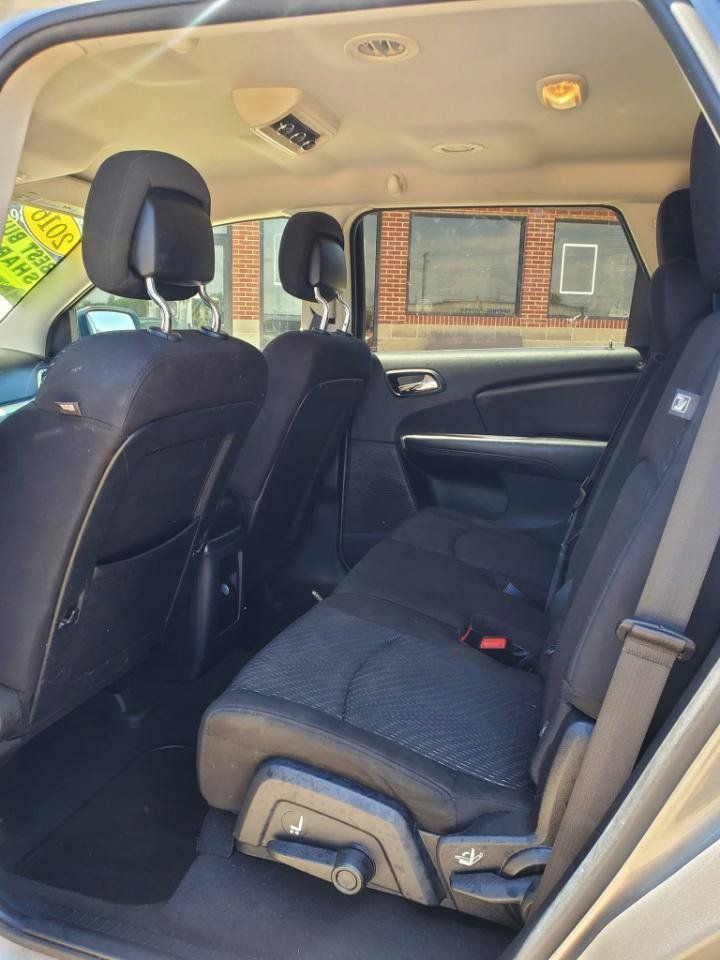 Used 2016 Dodge Journey SXT w/ Comfort/Convenience Group FWD image 15