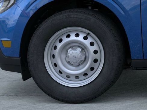 New 2025 Ford Maverick XL image 21