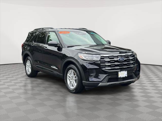 Used 2026 Ford Explorer Active AWD/4WD image 1