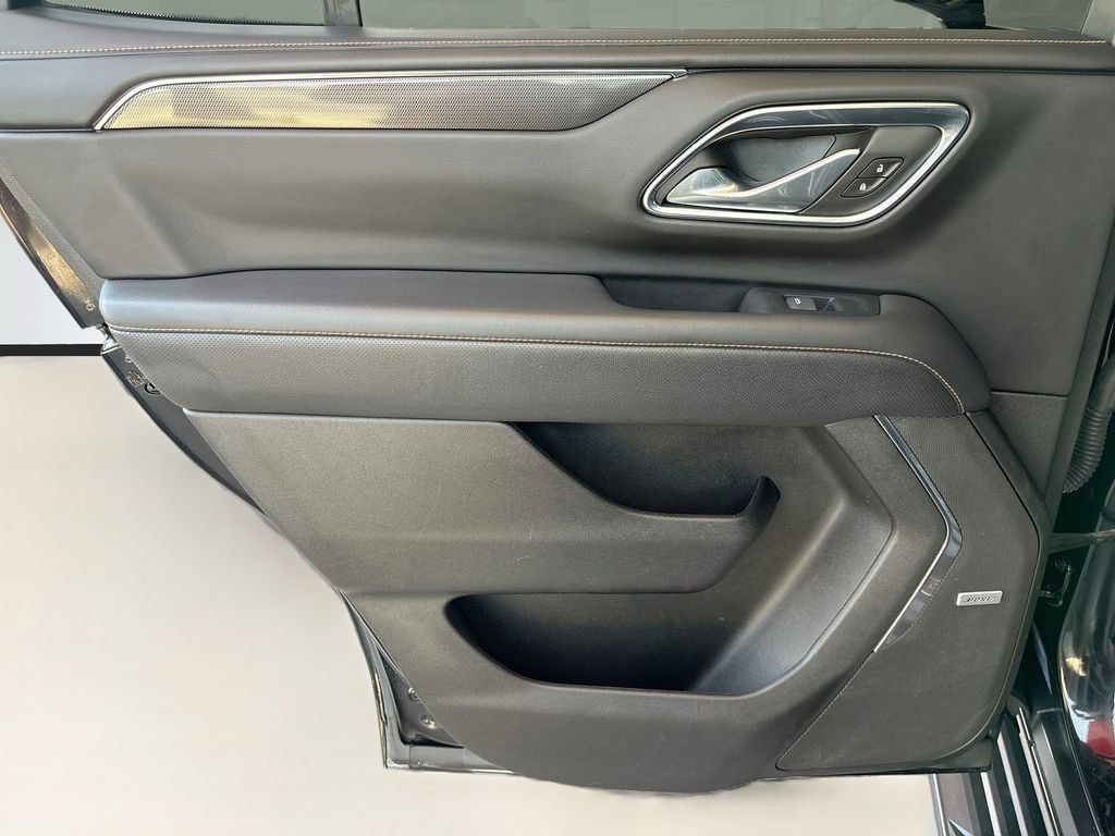 Used 2024 GMC Yukon AT4 w/ Technology Package AWD/4WD image 27