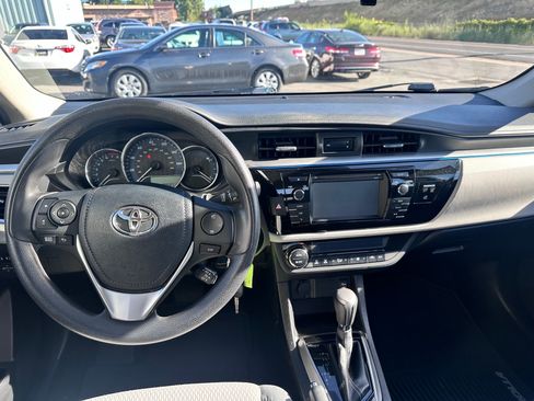 Used 2014 Toyota Corolla LE FWD image 7