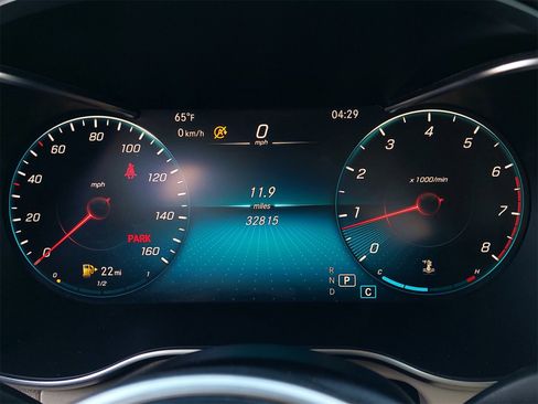 Used 2022 Mercedes-Benz GLC 300 GLC 300 image 19