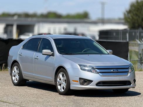Used 2012 Ford Fusion SE FWD image 1