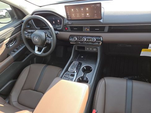 New 2026 Honda Pilot Touring image 25