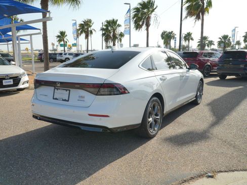 Used 2024 Honda Accord EX-L image 10