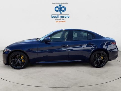 Used 2018 Alfa Romeo Giulia Ti Sport w/ Quick Order Package 22S Sport AWD/4WD image 6