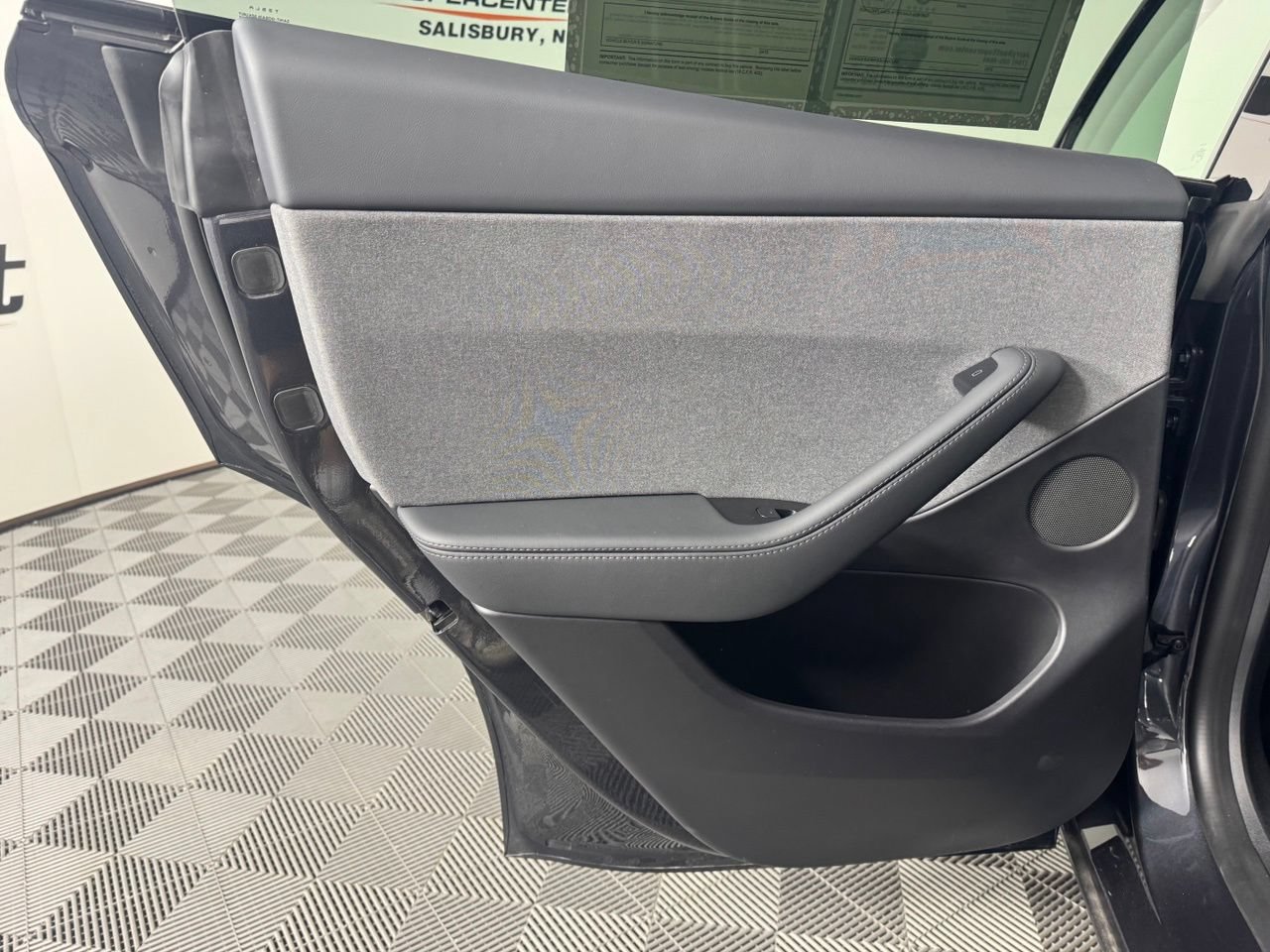 Used 2026 Tesla Model Y Long Range AWD/4WD image 18