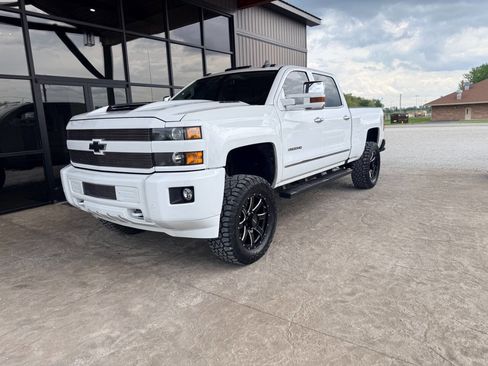 Used 2018 Chevrolet Silverado 2500 LTZ w/ Duramax Plus Package AWD/4WD image 2
