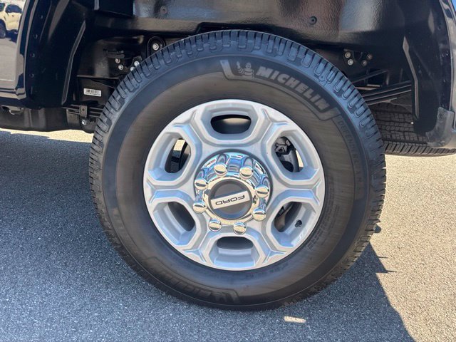 Certified 2025 Ford F250 XLT AWD/4WD image 8