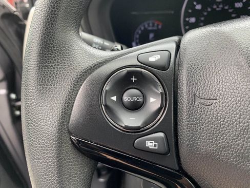 Used 2019 Honda HR-V EX image 16