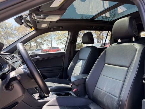 Used 2021 Volkswagen Tiguan SE R-Line image 7