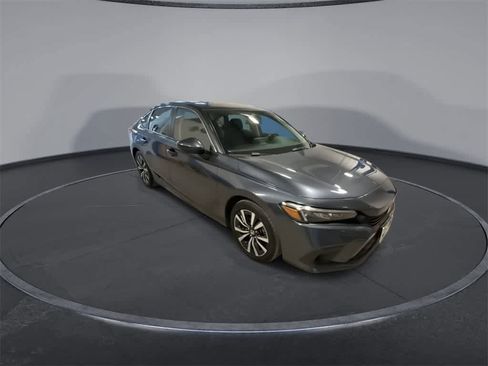 Used 2022 Honda Civic EX image 2