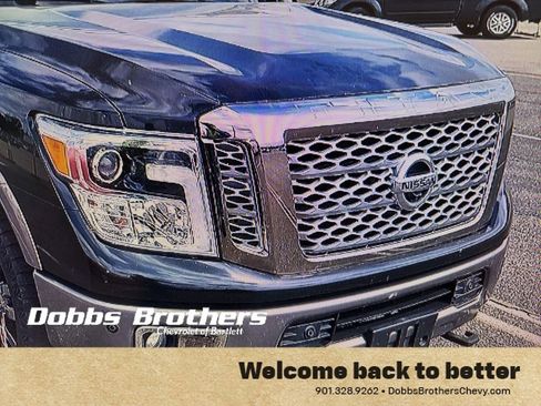 Used 2017 Nissan Titan Platinum Reserve image 2