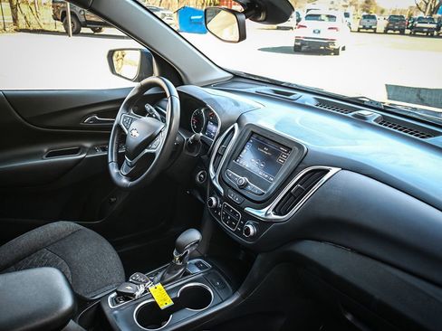 Used 2022 Chevrolet Equinox LT image 19