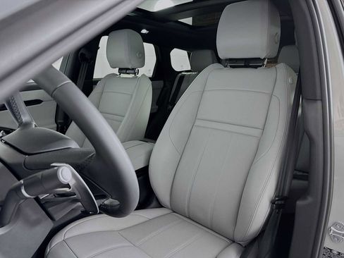 New 2026 Land Rover Range Rover Evoque S image 10