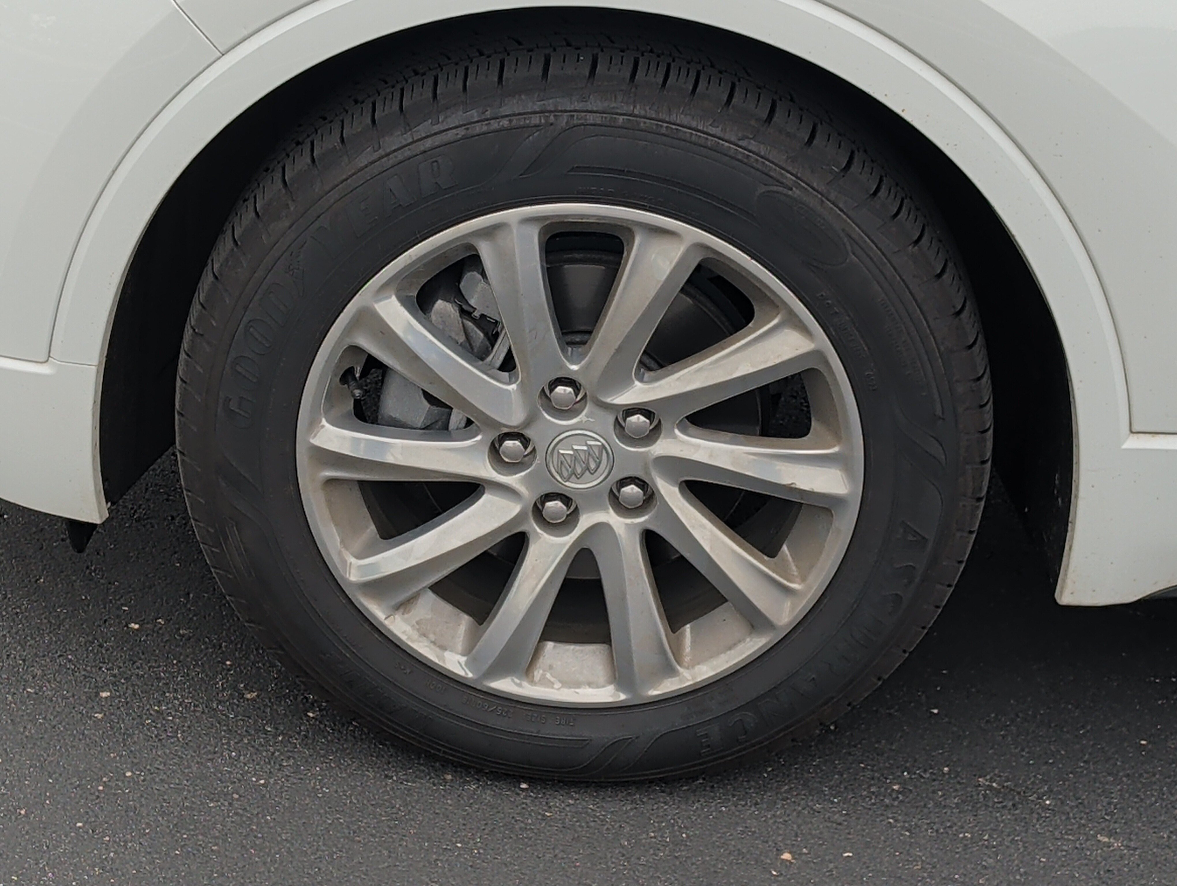 Used 2019 Buick Envision Essence FWD image 15